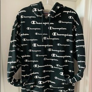 NWOT MEN’S BLACK CHAMPION HOODED SWEATSHIRT-LARGE
